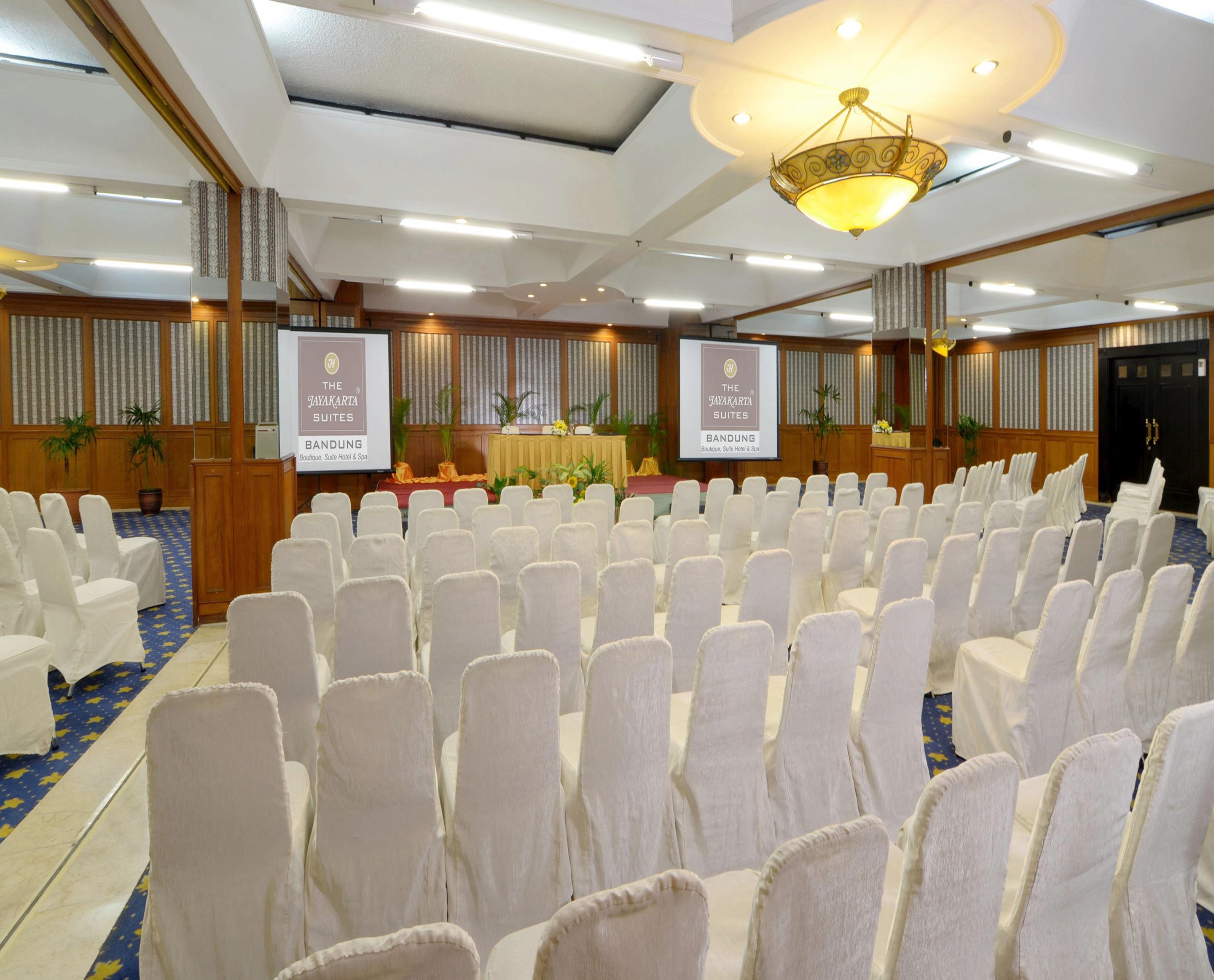 The Jayakarta Suites Bandung Zewnętrze zdjęcie
