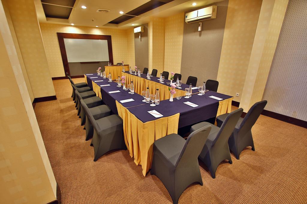 The Jayakarta Suites Bandung Zewnętrze zdjęcie
